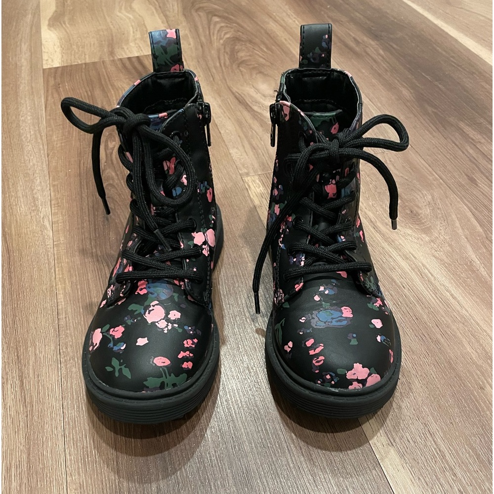 Target’s Art Class Flower Zip-Up Boots. Toddler size  13.